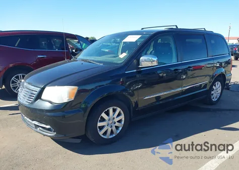 2011 Chrysler Town & Country Touring-L from USA, damaged, VIN 2A4RR8DG4BR704837